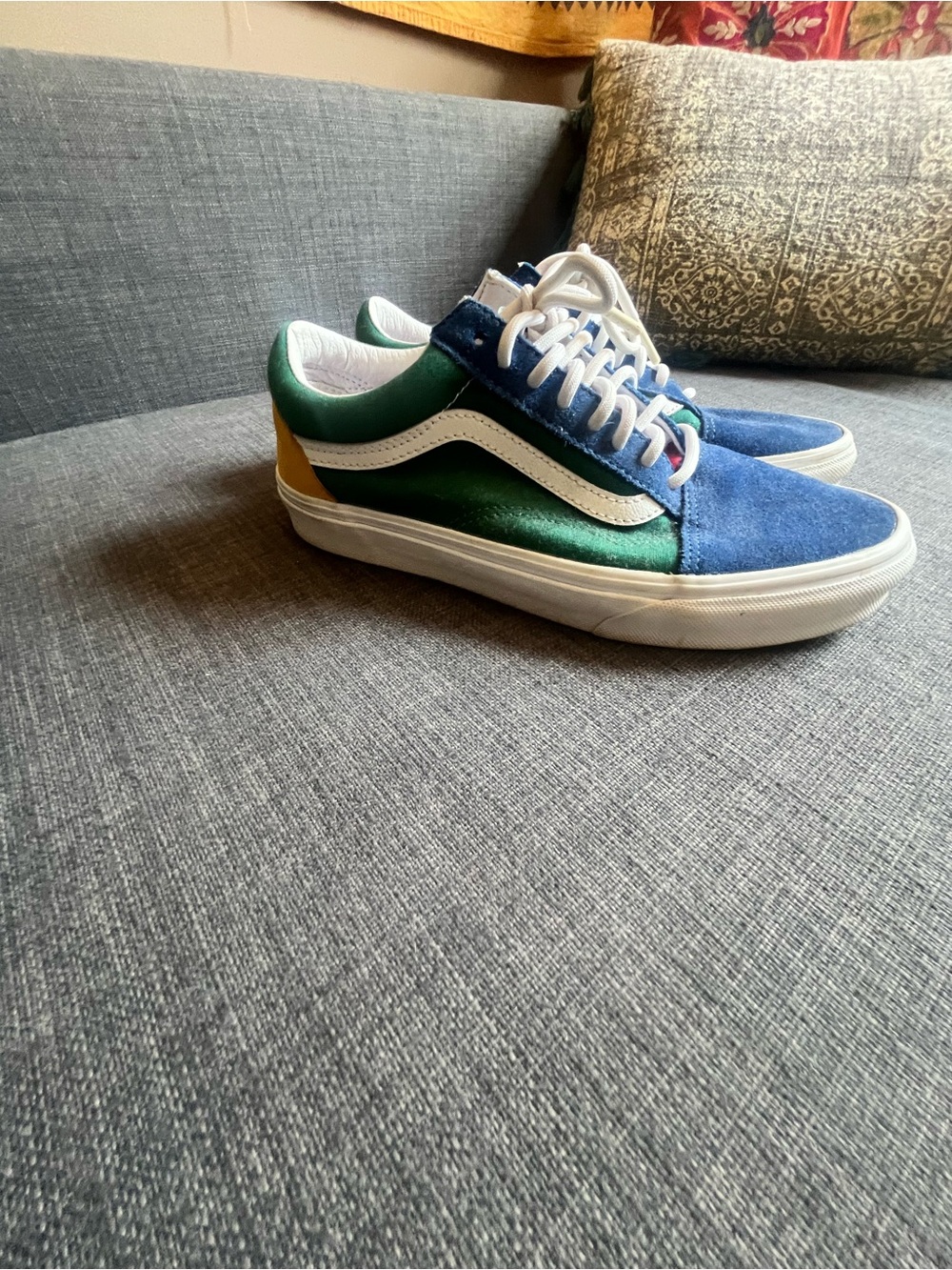 Vans - Picture 2 of 5